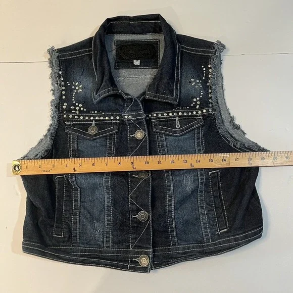 Wallflower Women's XL Dark Wash Studded Denim Vest Frayed Cropped Blue Jacket XL - Picture 6 of 11